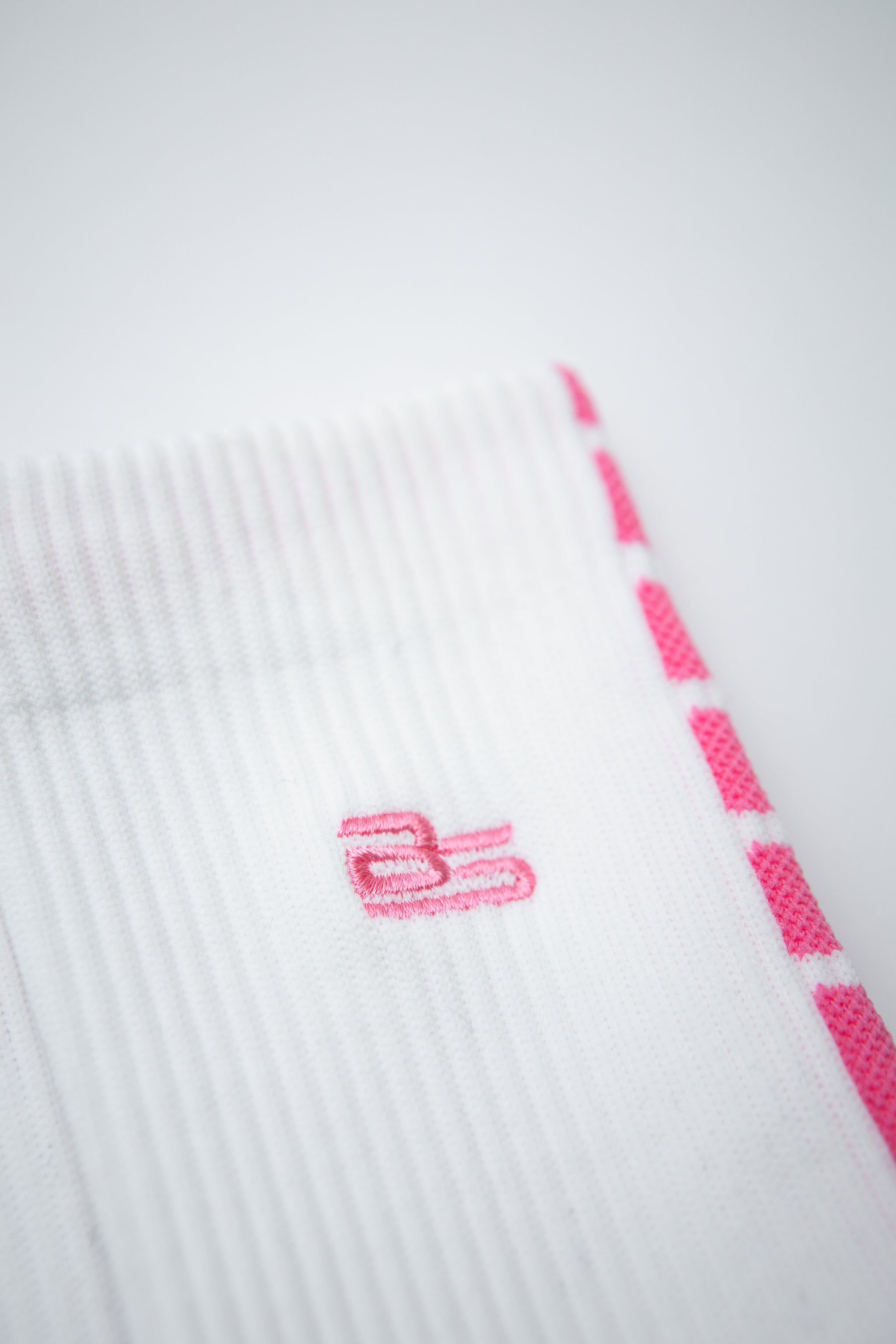 BE STRIDE PERFORM PINK