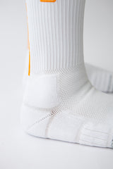 BE STRIDE PERFORM ORANGE